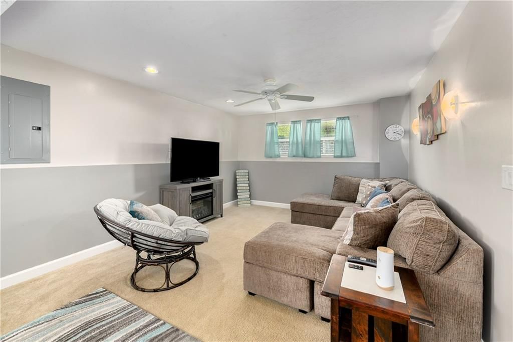 1202 Ashford Street — photo 29
