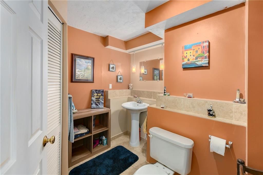 1202 Ashford Street — photo 34