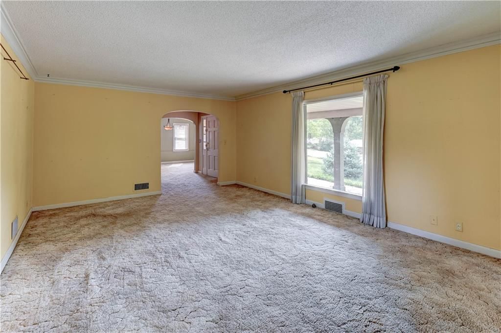 Photo 20 of 71 - 7612 E Gregory Boulevard