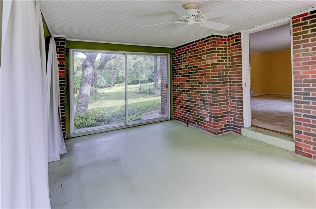 Photo 26 of 71 - 7612 E Gregory Boulevard