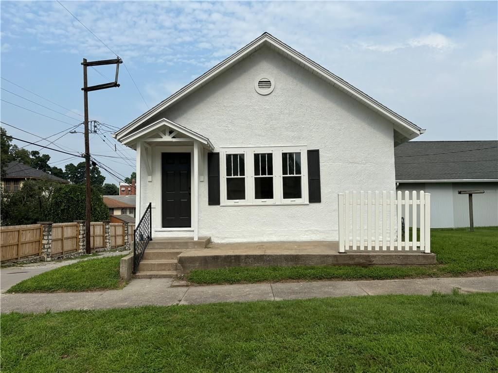 Photo 1 of 17 - 305 N 27th Street