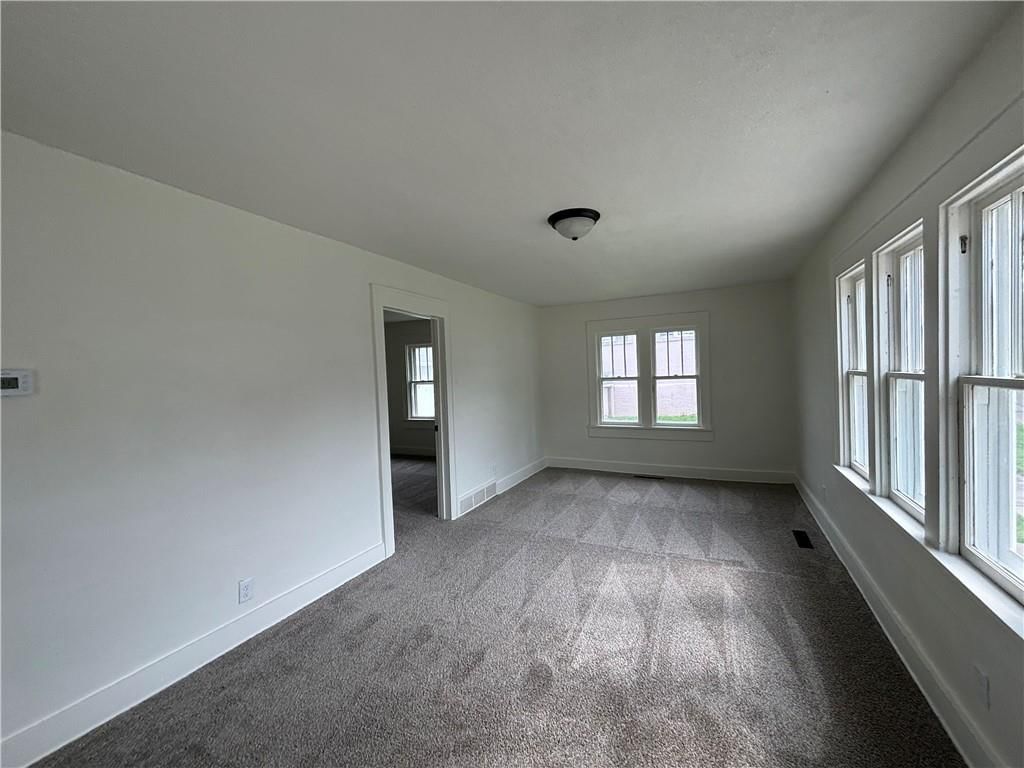 Photo 13 of 17 - 305 N 27th Street