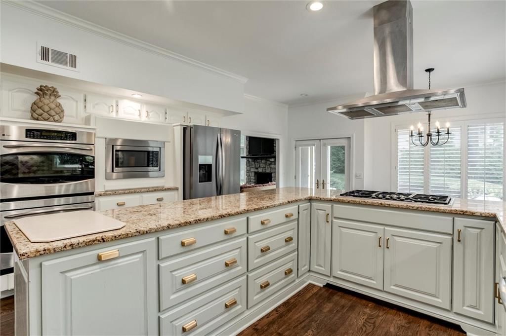 3605 W 122nd Street — photo 10