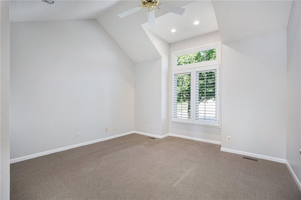 11024 W 98th Street — photo 14