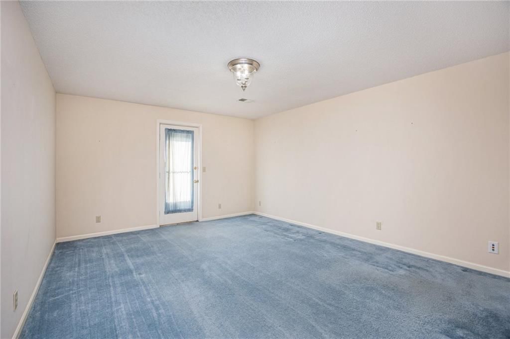 11024 W 98th Street — photo 16