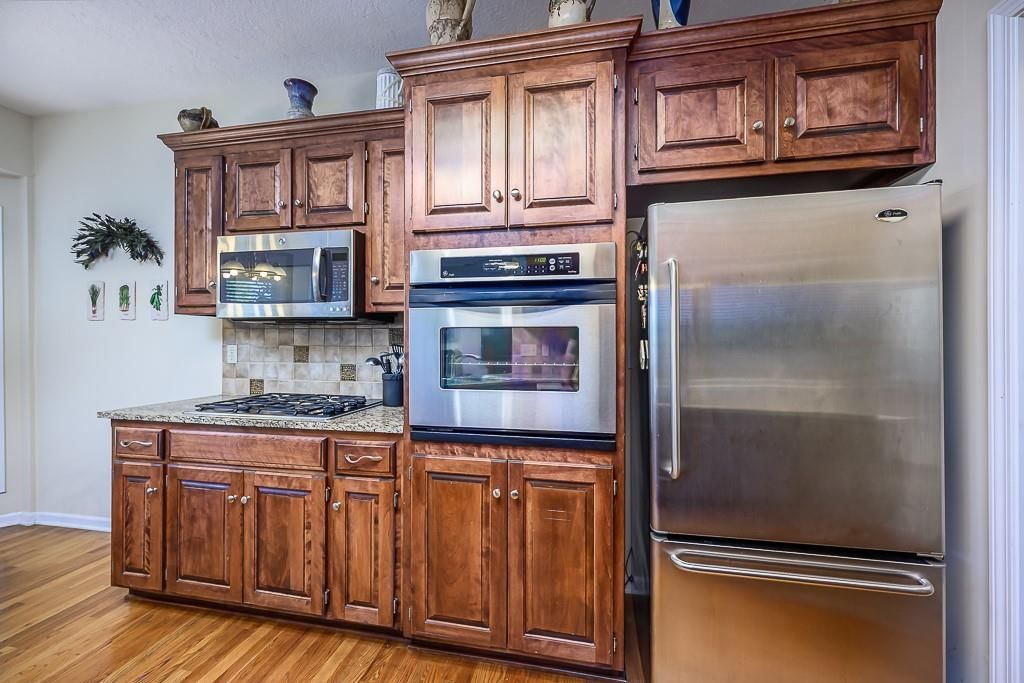 12512 Pine Valley Drive — photo 9
