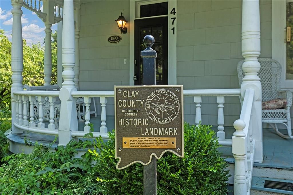 471 E Kansas Street — photo 29