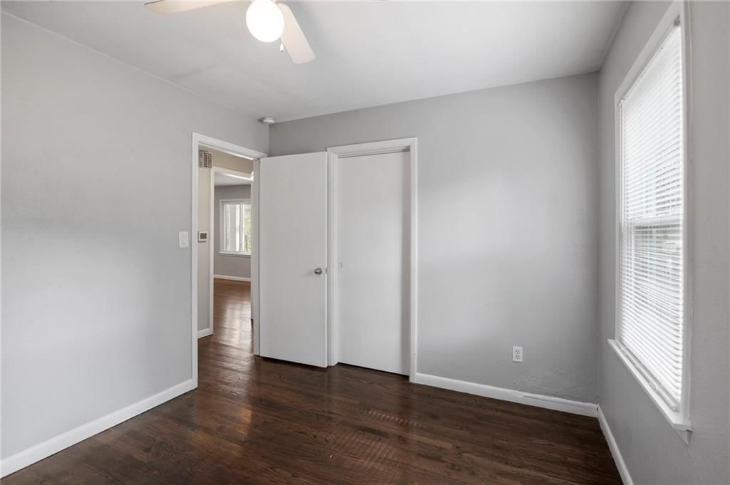 411 W 87th Terrace — photo 13