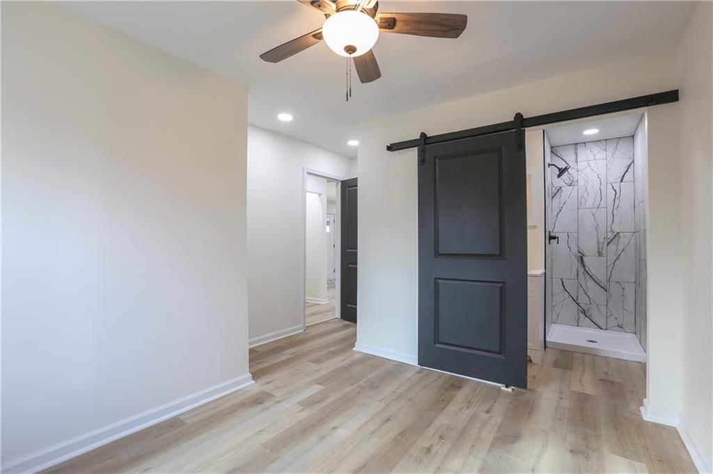 Photo 14 of 37 - 15608 E 267th Street