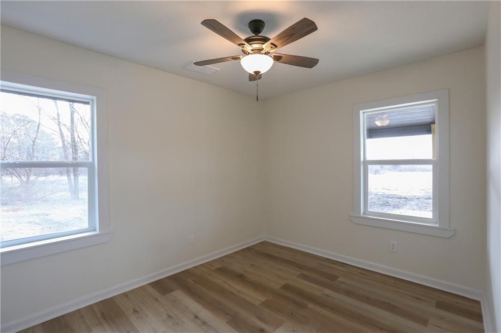 Photo 19 of 37 - 15608 E 267th Street