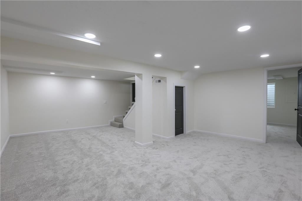 Photo 22 of 37 - 15608 E 267th Street