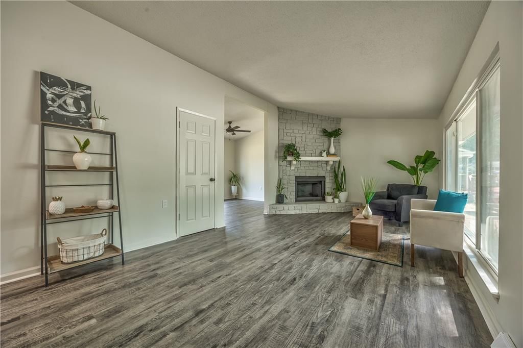 507 Shawn Drive — photo 2