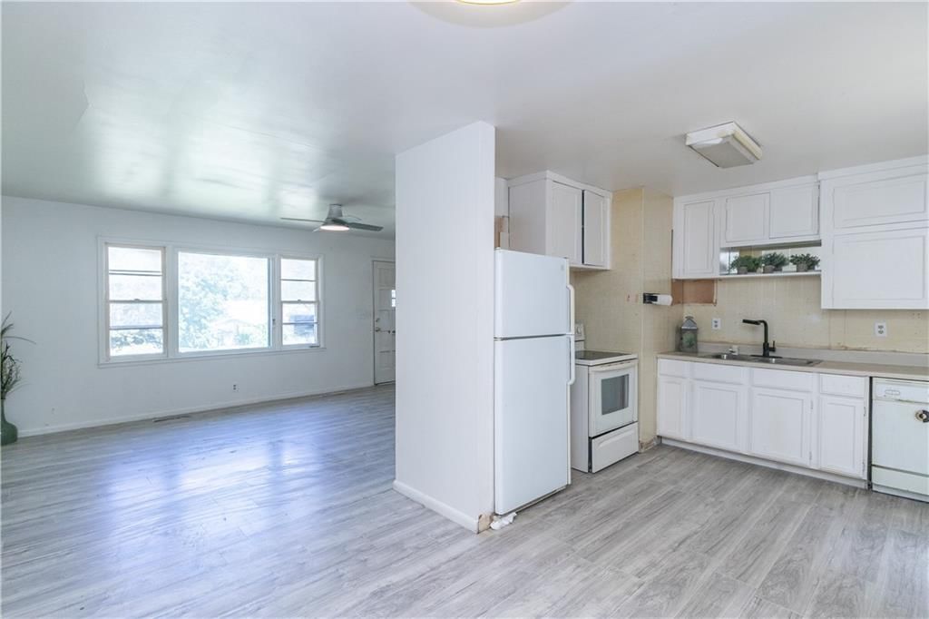 Photo 7 of 36 - 613 Colbern Street
