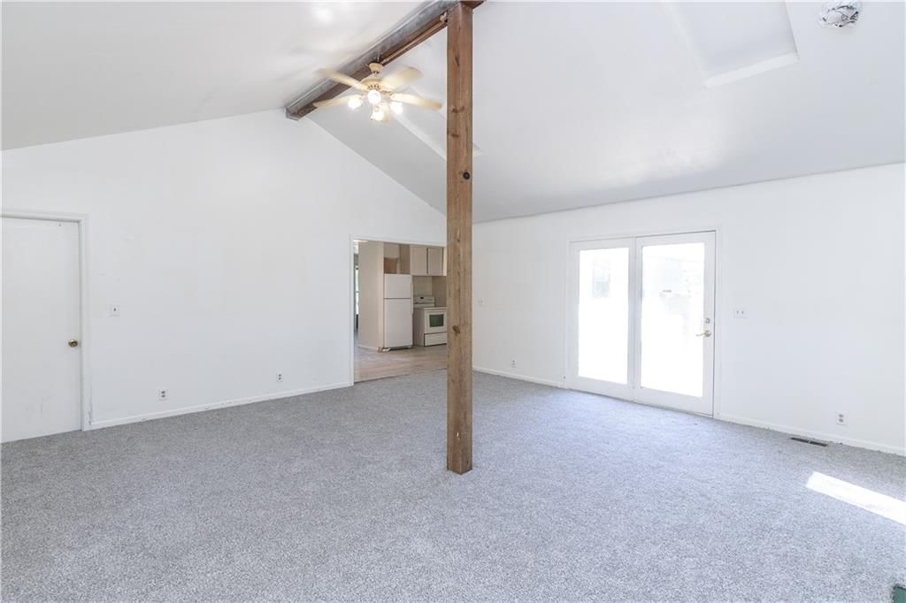 Photo 13 of 36 - 613 Colbern Street
