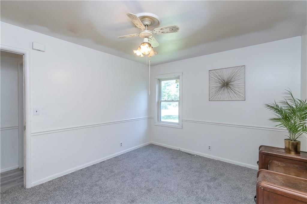 Photo 20 of 36 - 613 Colbern Street