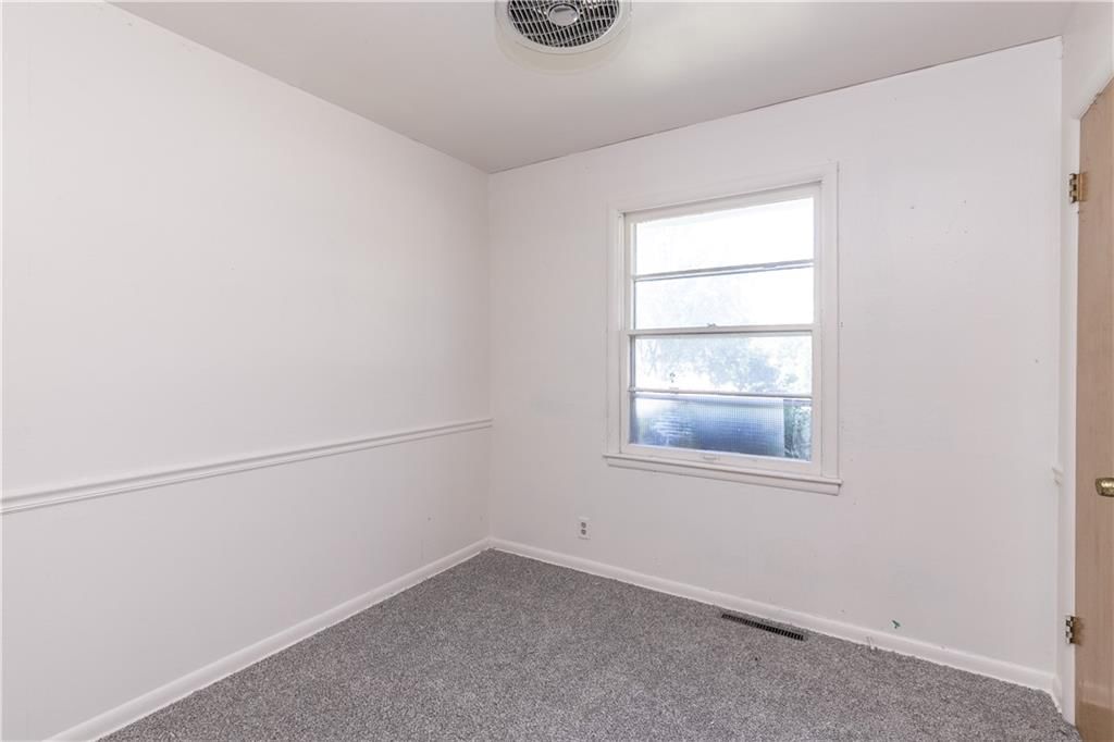 Photo 31 of 36 - 613 Colbern Street