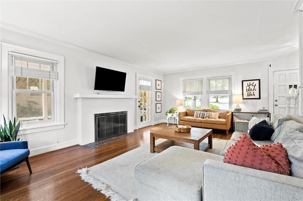 Photo 9 of 34 - 6811 Edgevale Road