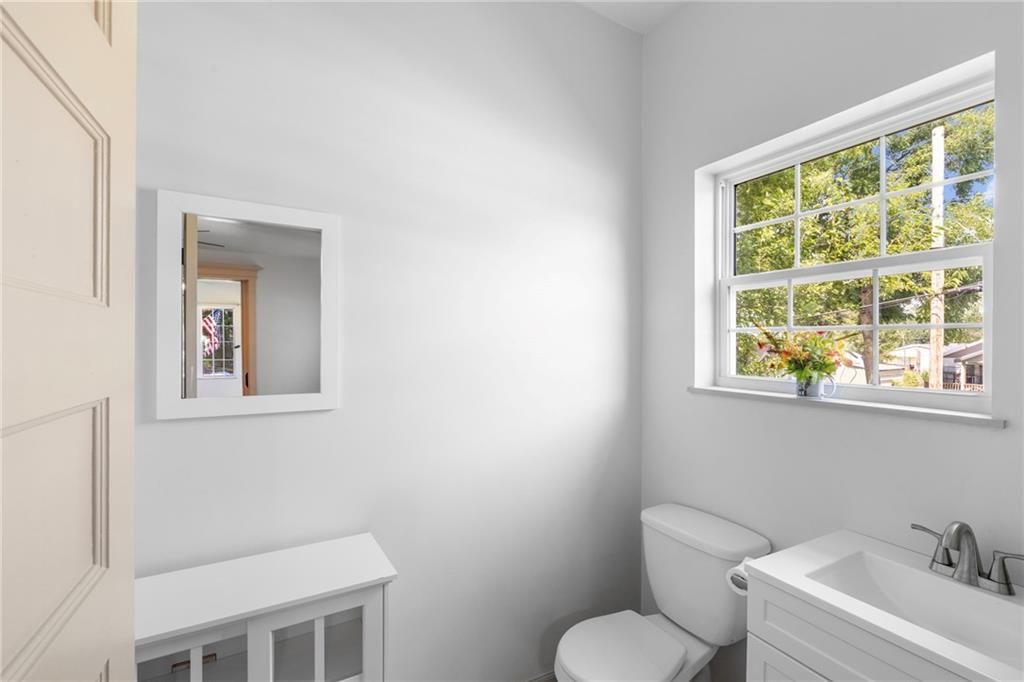 300 S Lexington Street — photo 17