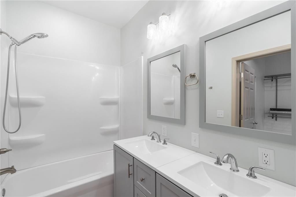 300 S Lexington Street — photo 42