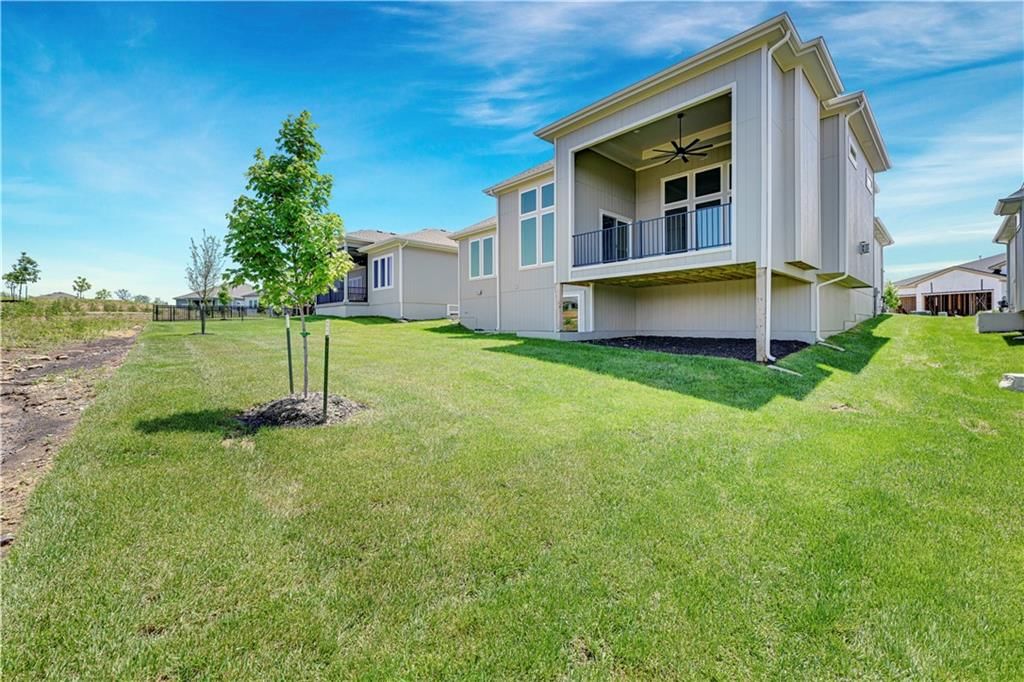 22092 W 94th Terrace — photo 32