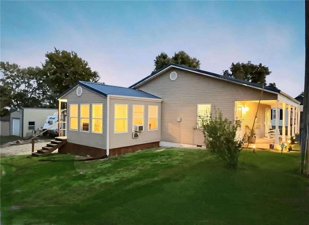 22137 County Road 244 Road, Wheatland, MO