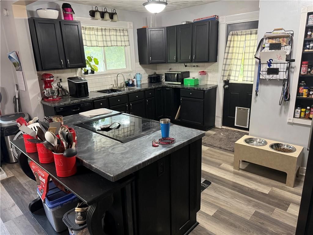Photo 5 of 25 - 5520 4th Street