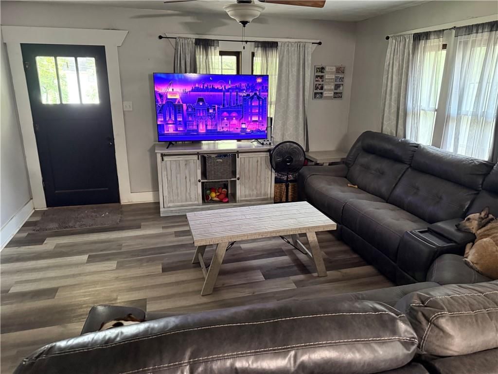 Photo 8 of 25 - 5520 4th Street