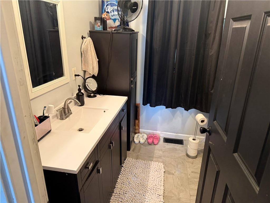 Photo 18 of 25 - 5520 4th Street
