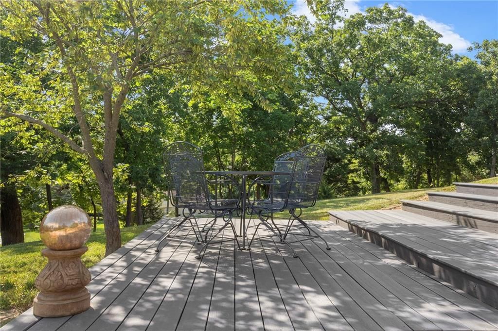 6804 Woodend Avenue — photo 10