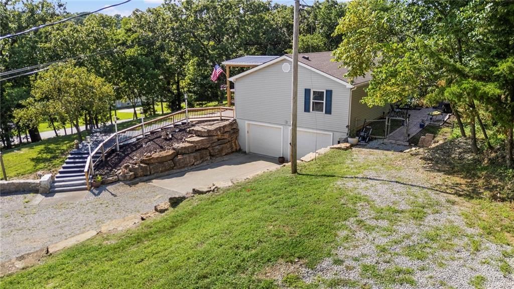 6804 Woodend Avenue — photo 11