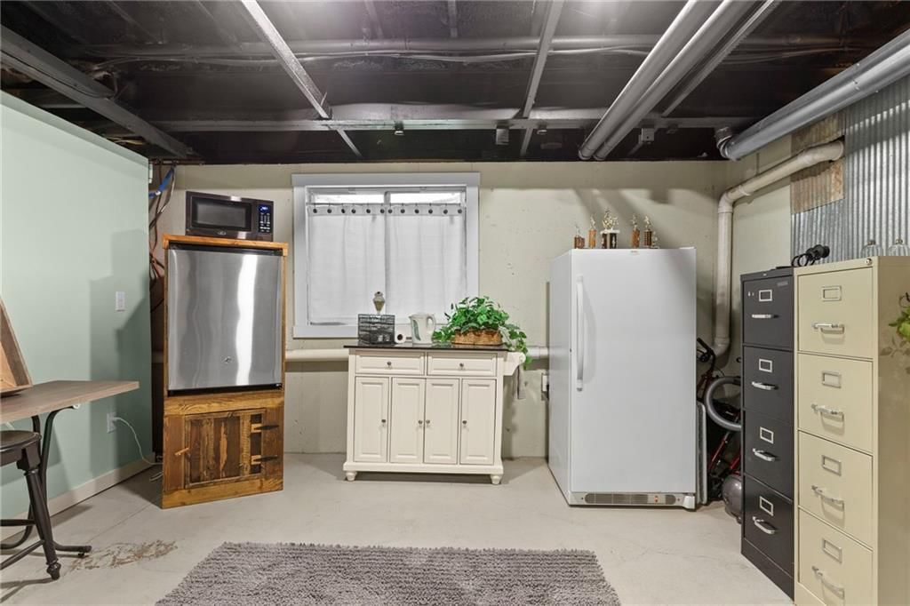 6804 Woodend Avenue — photo 42