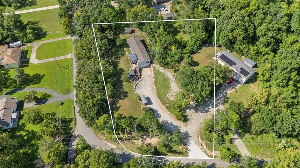 6804 Woodend Avenue — photo 56
