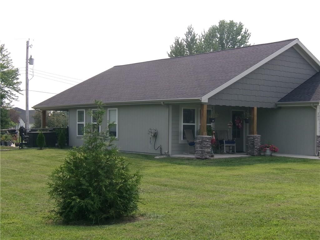 307 W Pacific Street — photo 12