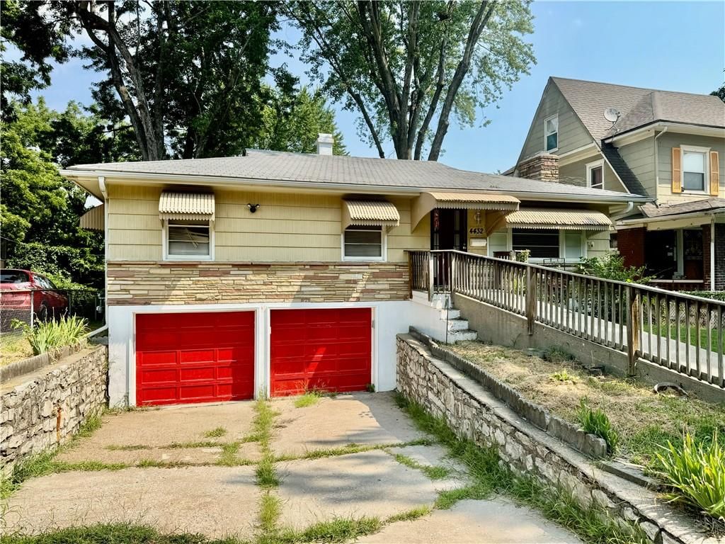 Photo 1 of 17 - 4432 NORLEDGE Avenue