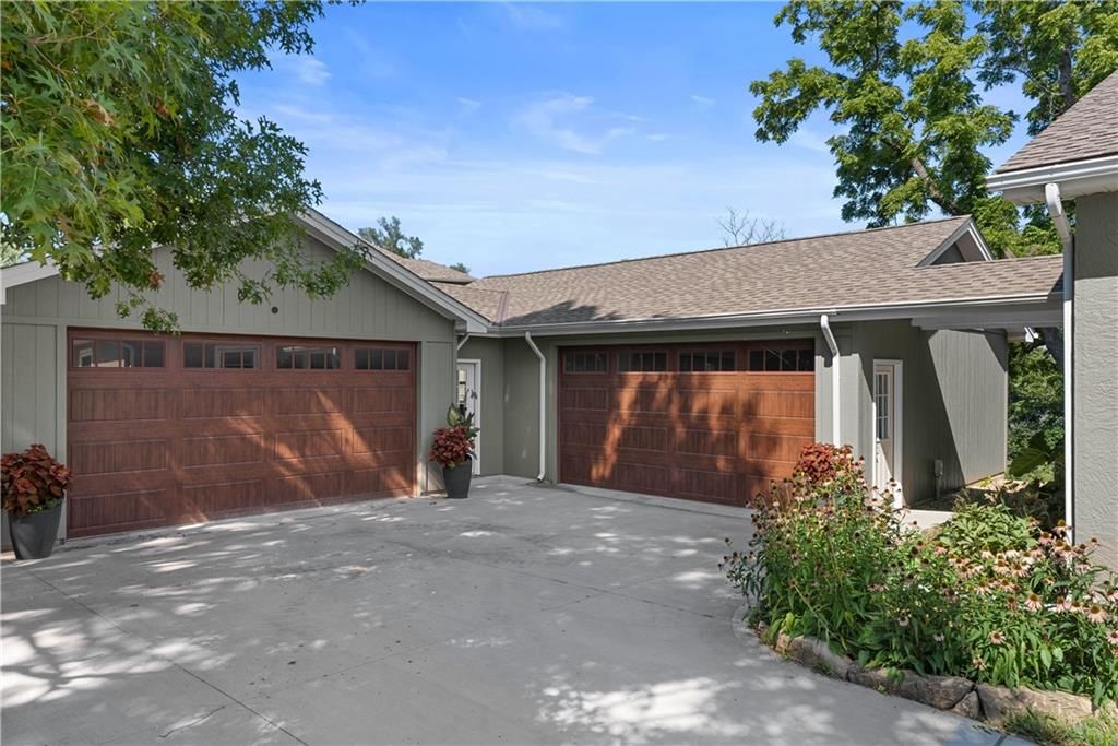 Photo 52 of 72 - 1525 NE Ozark Drive