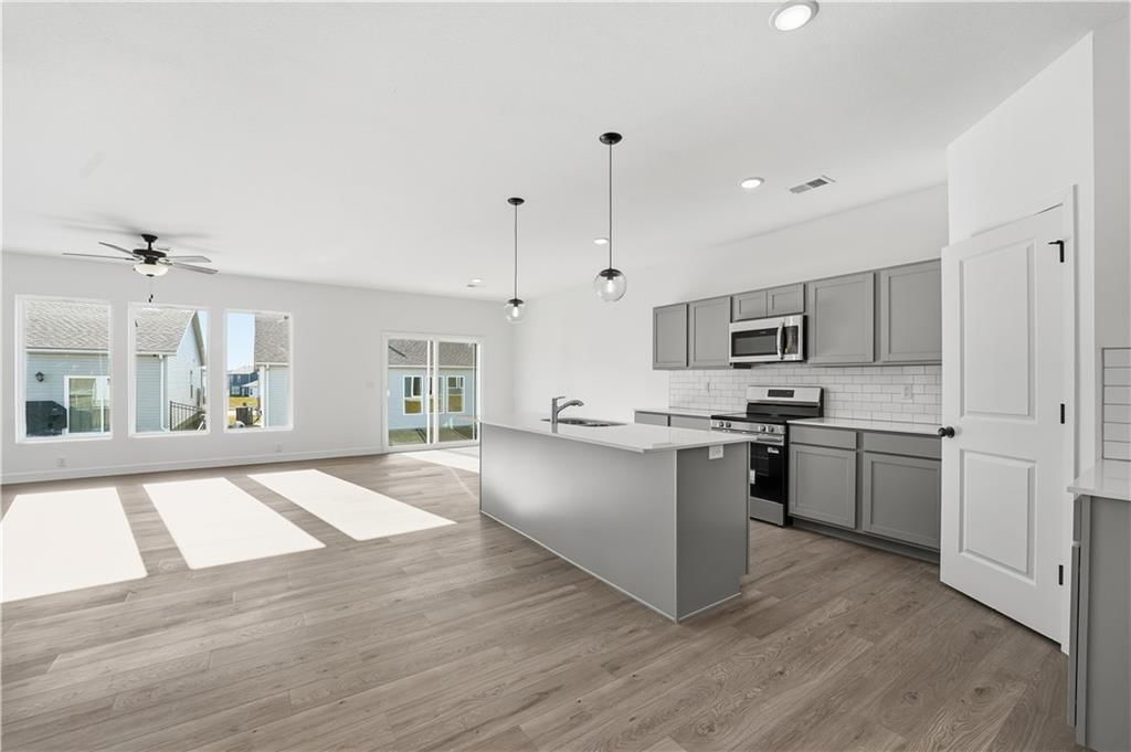27007 E Oak View Drive — photo 4