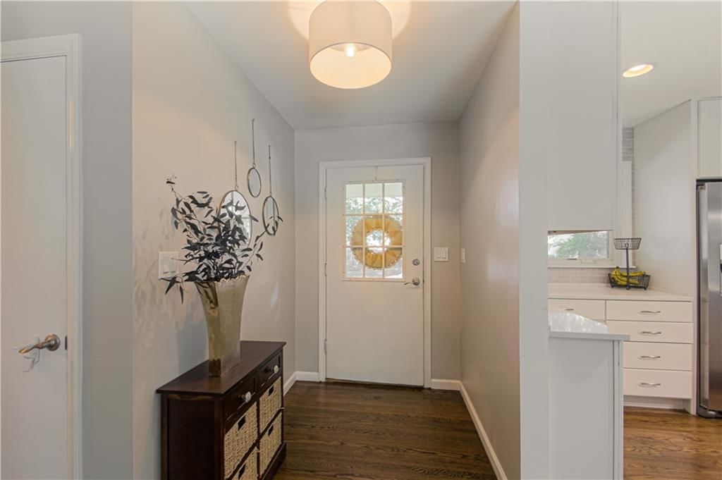9645 Meadow Lane — photo 4