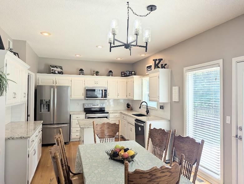 Photo 8 of 38 - 16727 W 156th Street