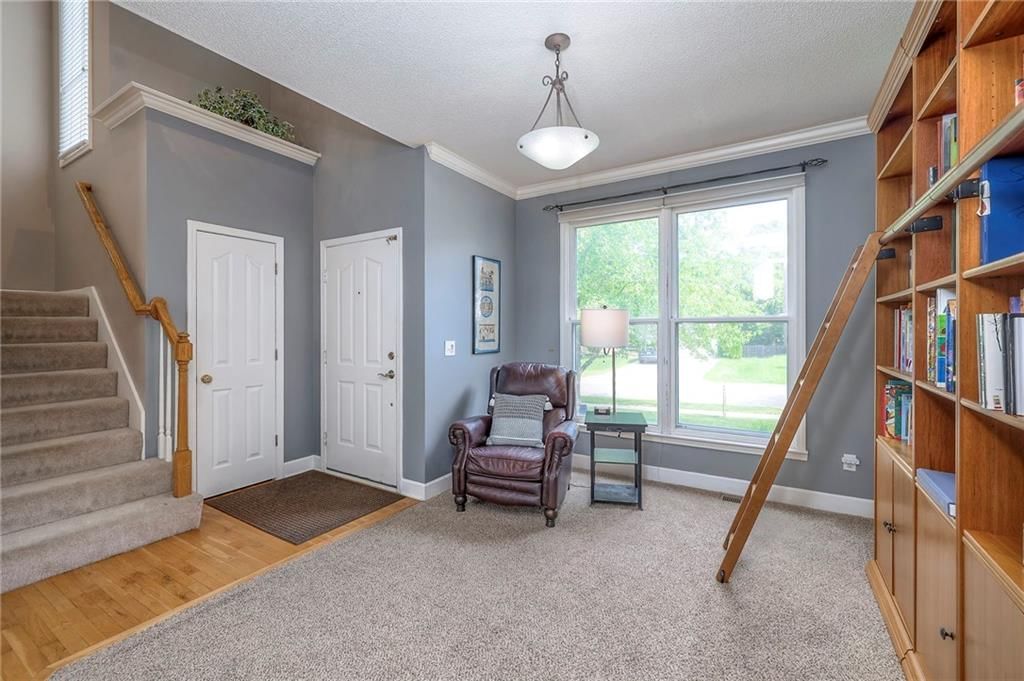 Photo 9 of 38 - 16727 W 156th Street