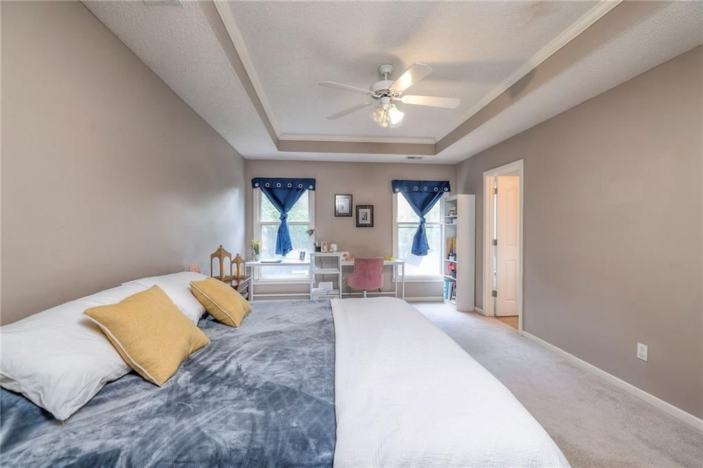 Photo 17 of 38 - 16727 W 156th Street