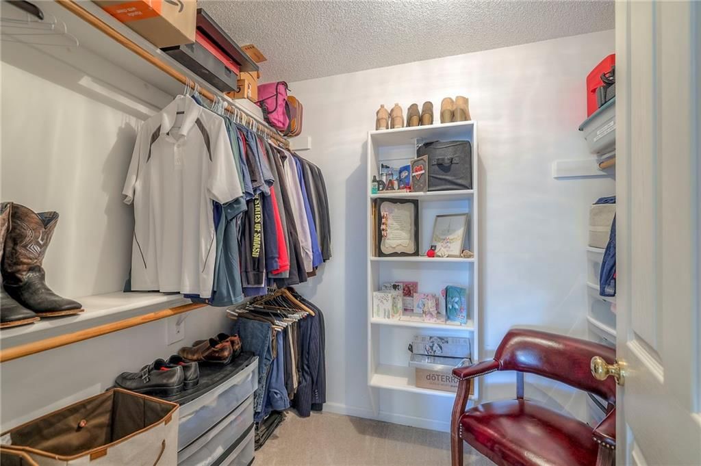 Photo 22 of 38 - 16727 W 156th Street