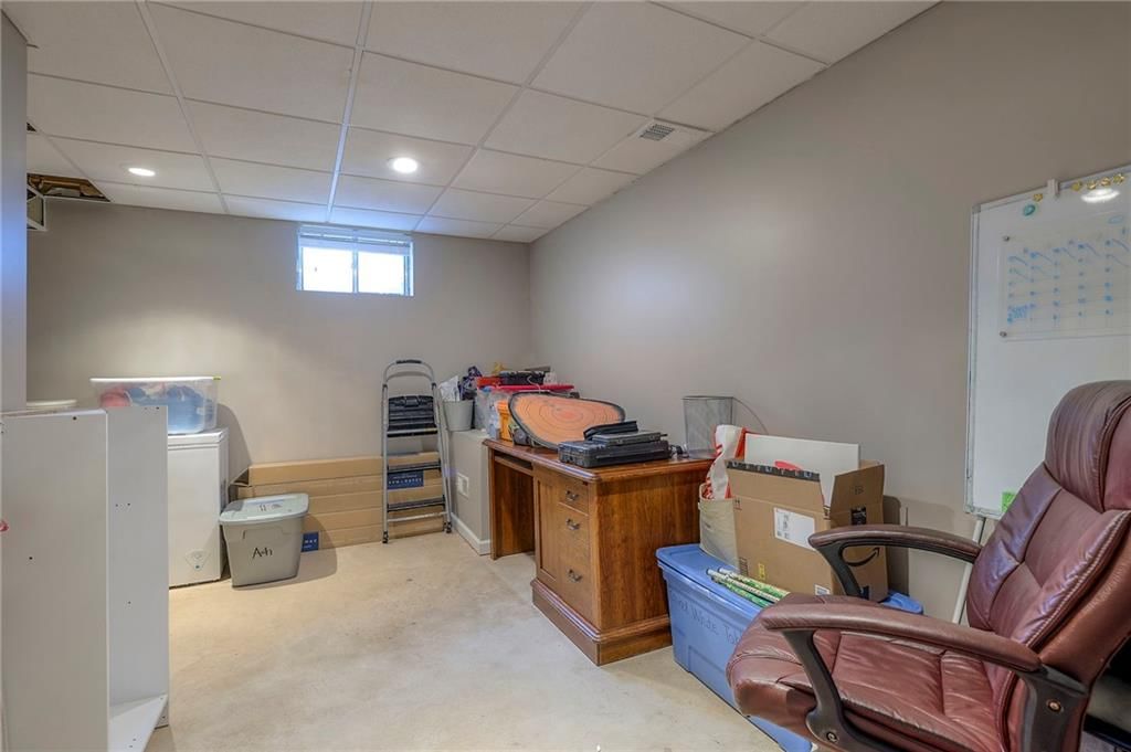 Photo 31 of 38 - 16727 W 156th Street