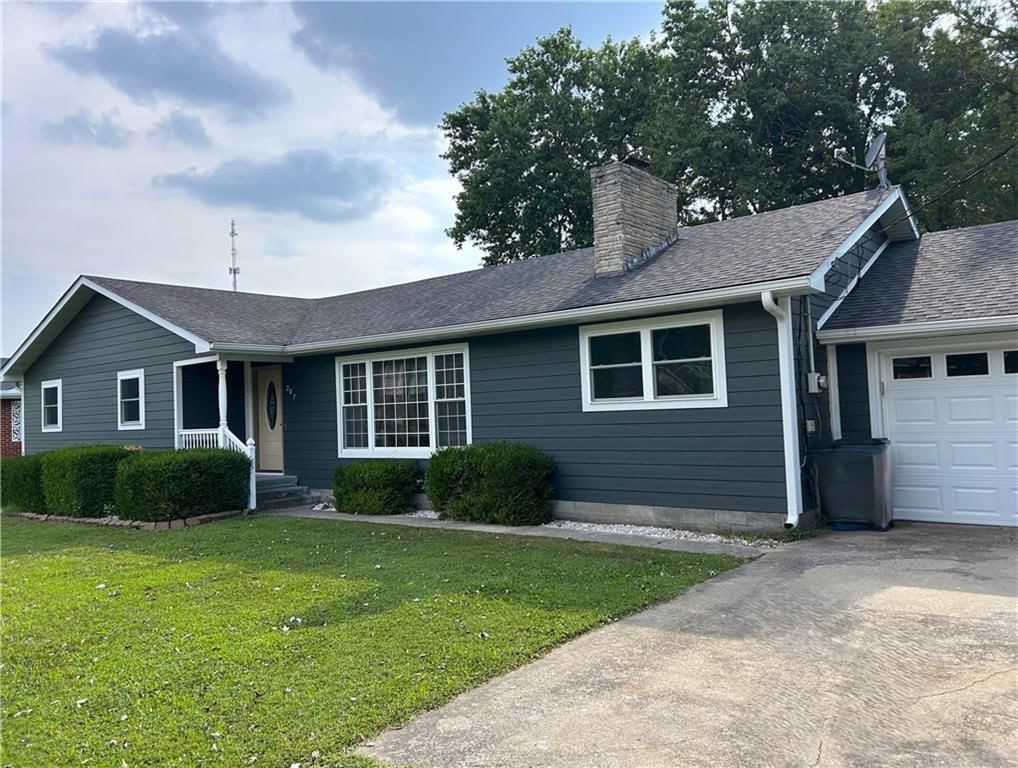 207 Maple Street, Lamar, MO