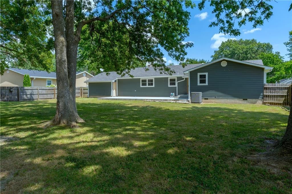 207 Maple Street — photo 5