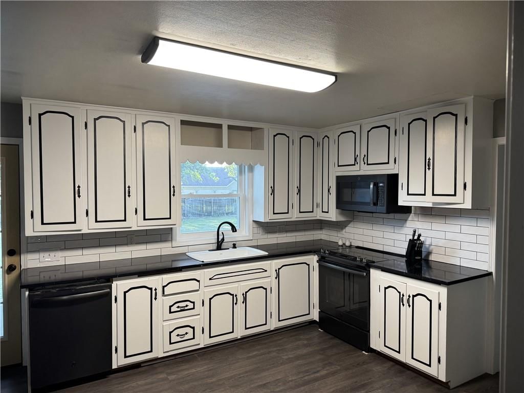 207 Maple Street — photo 20