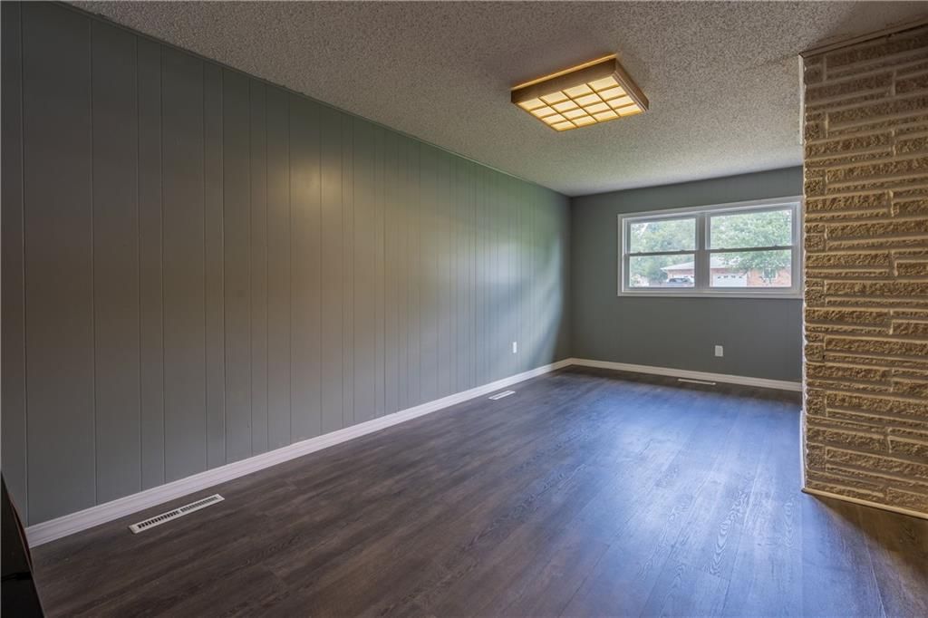 207 Maple Street — photo 28