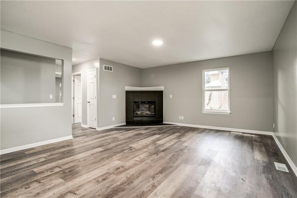 8531 Vassar Avenue — photo 7