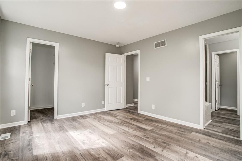 8531 Vassar Avenue — photo 16