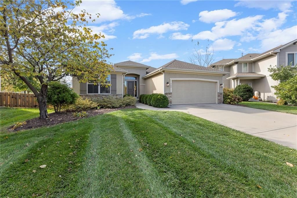908 SE SIENNA Court — photo 3