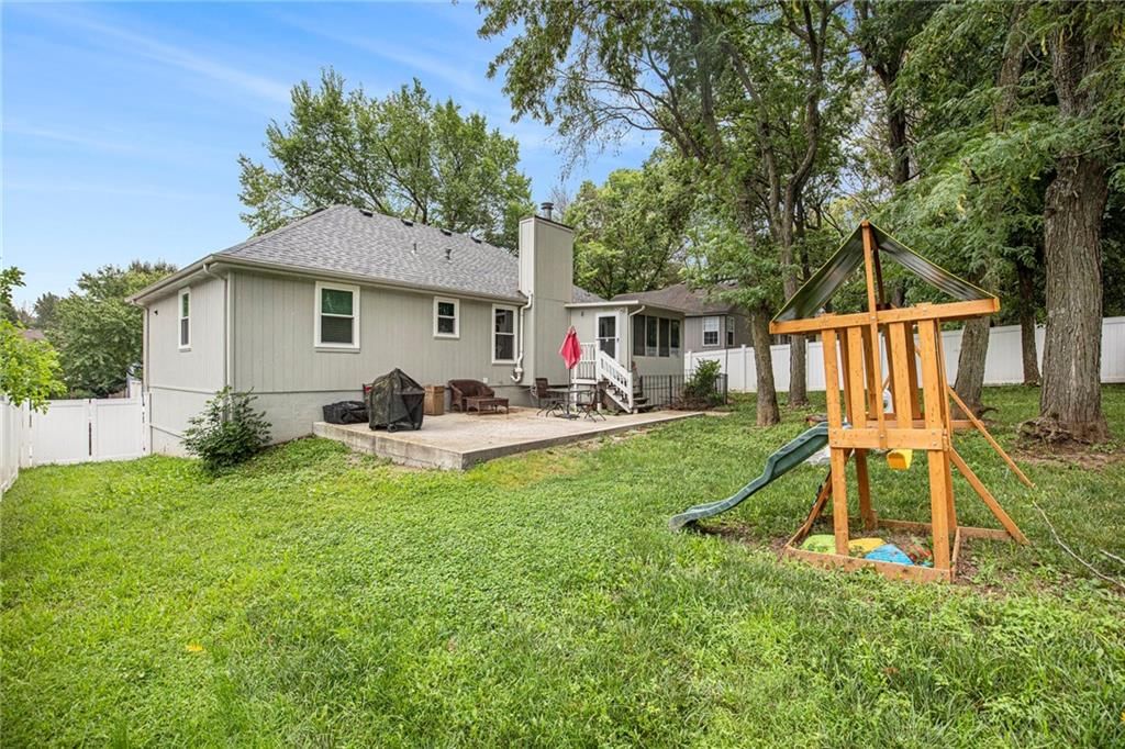 Photo 26 of 30 - 14908 Stonewood Drive